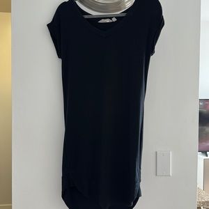 Athleta black t-shirt dress